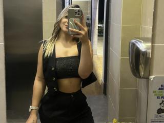 SashaPolet Blowjob XXX Cams - Photo 15/21