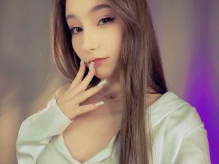 Watch LunariaLive Live on XLoveCam