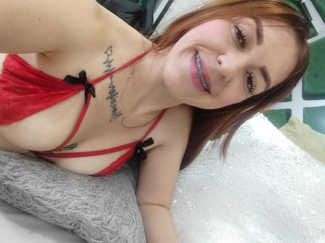 webcam model AngelyBrown from XloveCam webcam model AngelyBrown from XloveCam