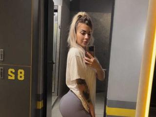 ZoeyMarie MILF Live - Photo 7/21