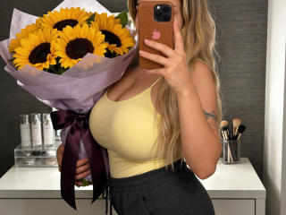 allyssecret-hot photo