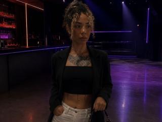 SilvanaXOwen Fellation XXX Cams - Photo 17/21