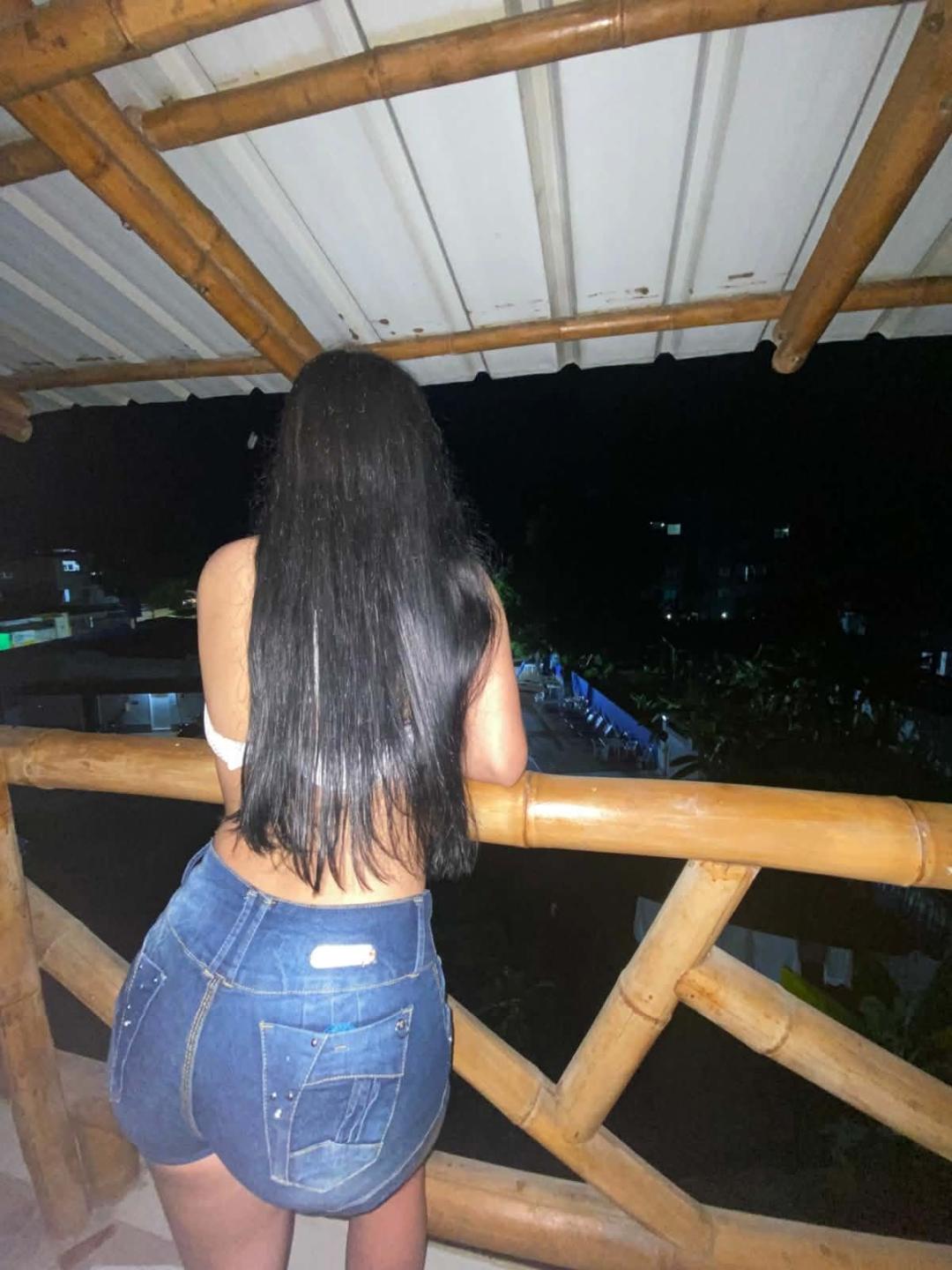 webcam model GinaRider from XloveCam webcam model GinaRider from XloveCam