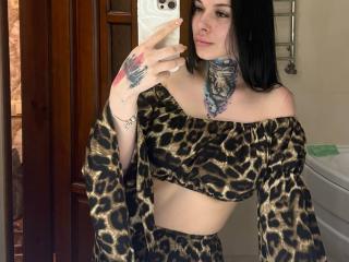 Watch  DianePardall live on XLoveCam