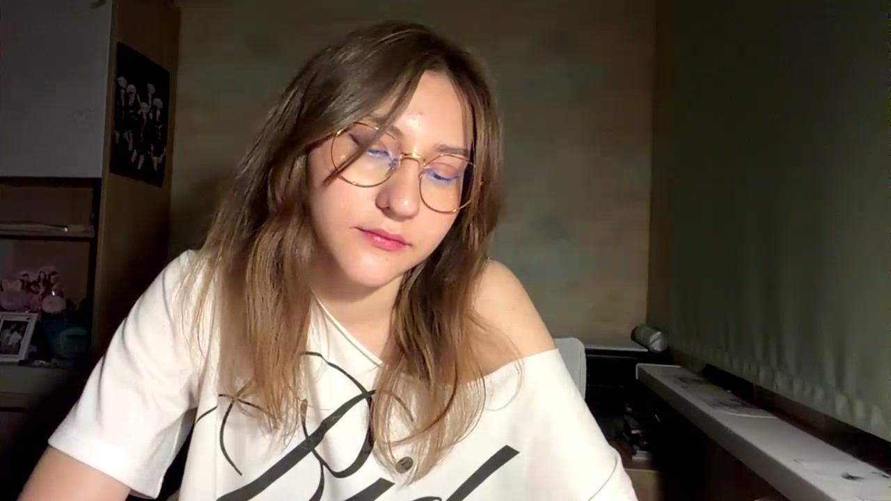 webcam model LenoreSchontz from XloveCam webcam model LenoreSchontz from XloveCam