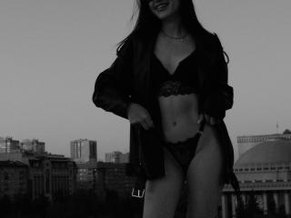 ZettaNetzley MILF Live - Photo 4/7