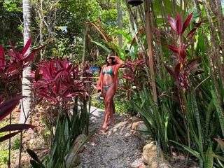 ScarlletZhen Blowjob XXX Cams - Photo 8/21