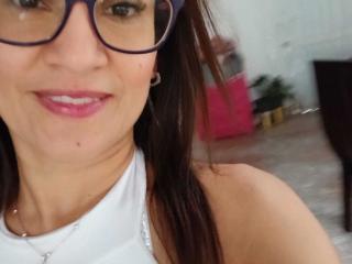 SolaraDubois Blowjob XXX Cams - Photo 12/21