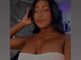 AmberrQueen Webcam Porno Live - Photo 18/21