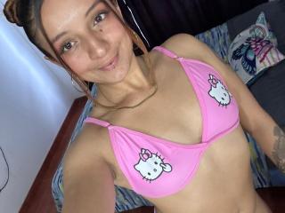 SaarahJones Fellation XXX Cams - Photo 20/21