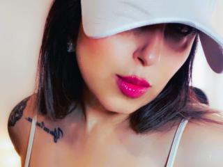 Sattine Fellation XXX Cams - Photo 4/9