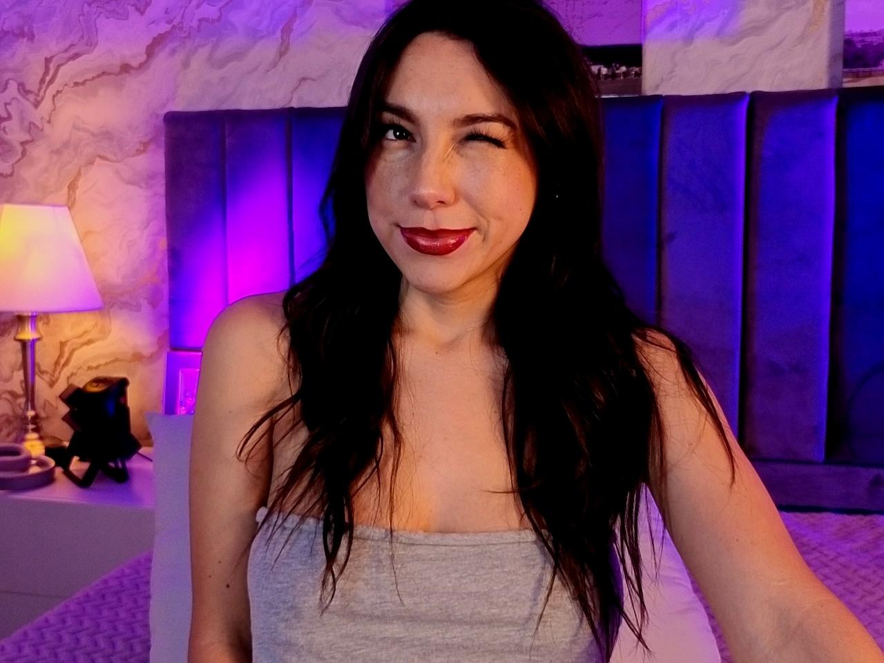 webcam model MiaReed from XloveCam webcam model MiaReed from XloveCam