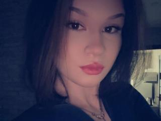 SaraJerome Blowjob XXX Cams - Photo 5/21