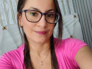 SolaraDubois Blowjob XXX Cams - Photo 7/21