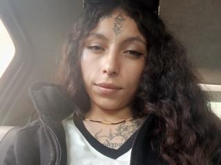 LaurieRzz Anal Livecam - Photo 12/13