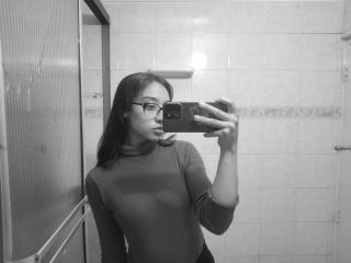 CamiVargas Webcam Sexe Direct - Photo 9/21