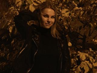 BelleLisaG Image Gallery