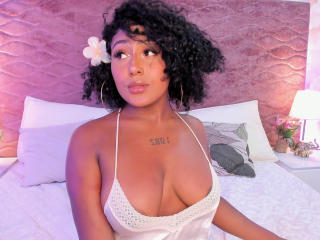 AmberrQueen Webcam Porno Live - Photo 4/21
