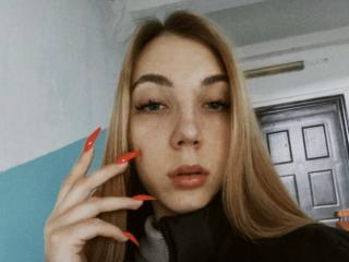 AleaseBenson Webcam Porno Live - Photo 4/15