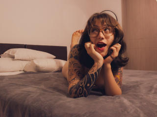 IsabellaArias Chatte en Chaleur - Photo 5/21