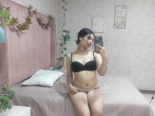 AmbarLandry Webcam Porno Live - Photo 5/21