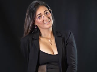 SharissWilliam Blowjob XXX Cams - Photo 13/21