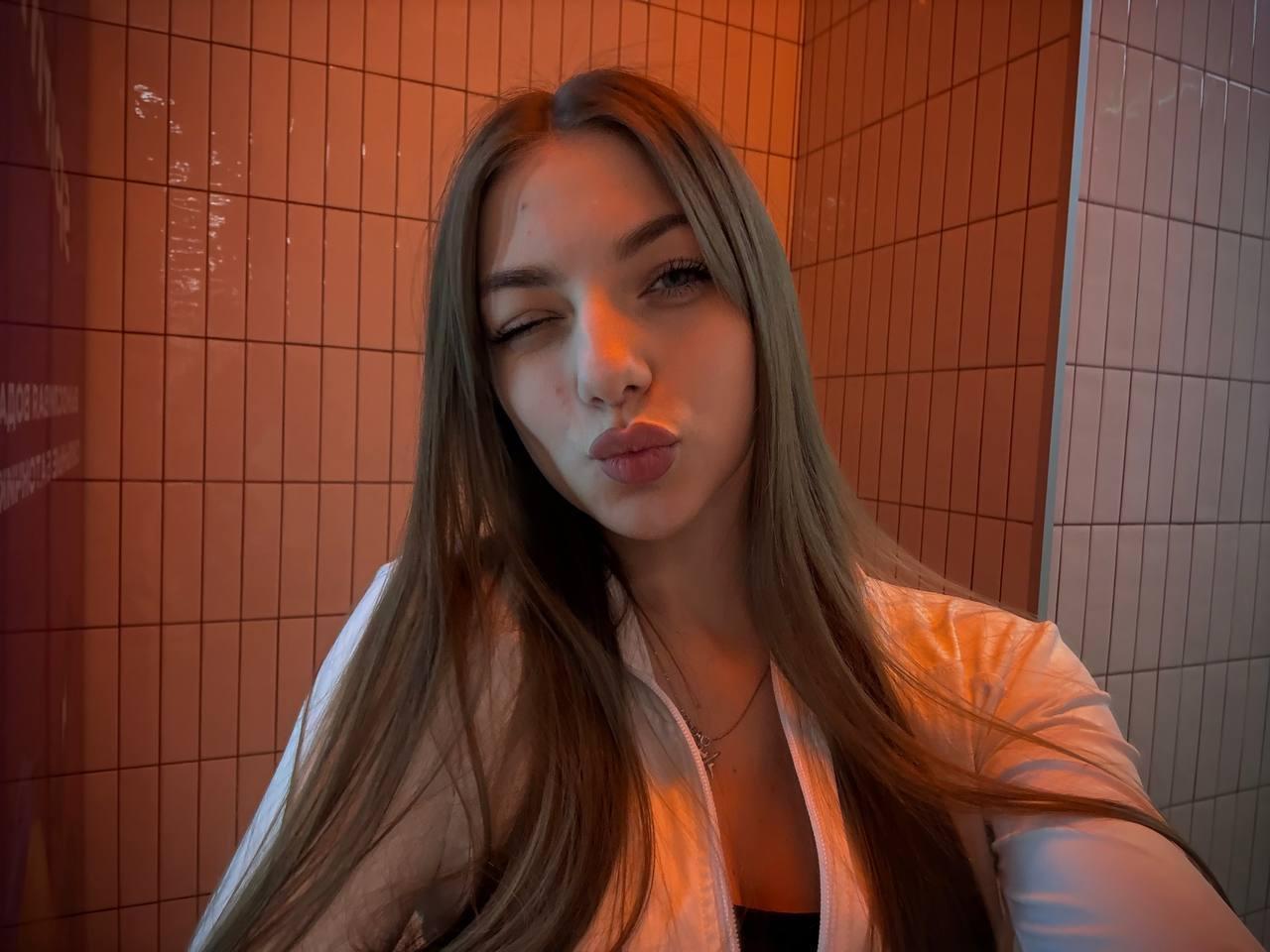 webcam model LesterKassner from XloveCam webcam model LesterKassner from XloveCam