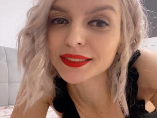 DouceAmelia Amateur Live Webcam - Photo 19/21