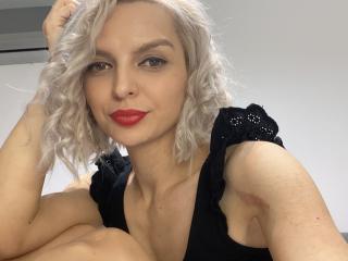DouceAmelia Amateur Live Webcam - Photo 12/21