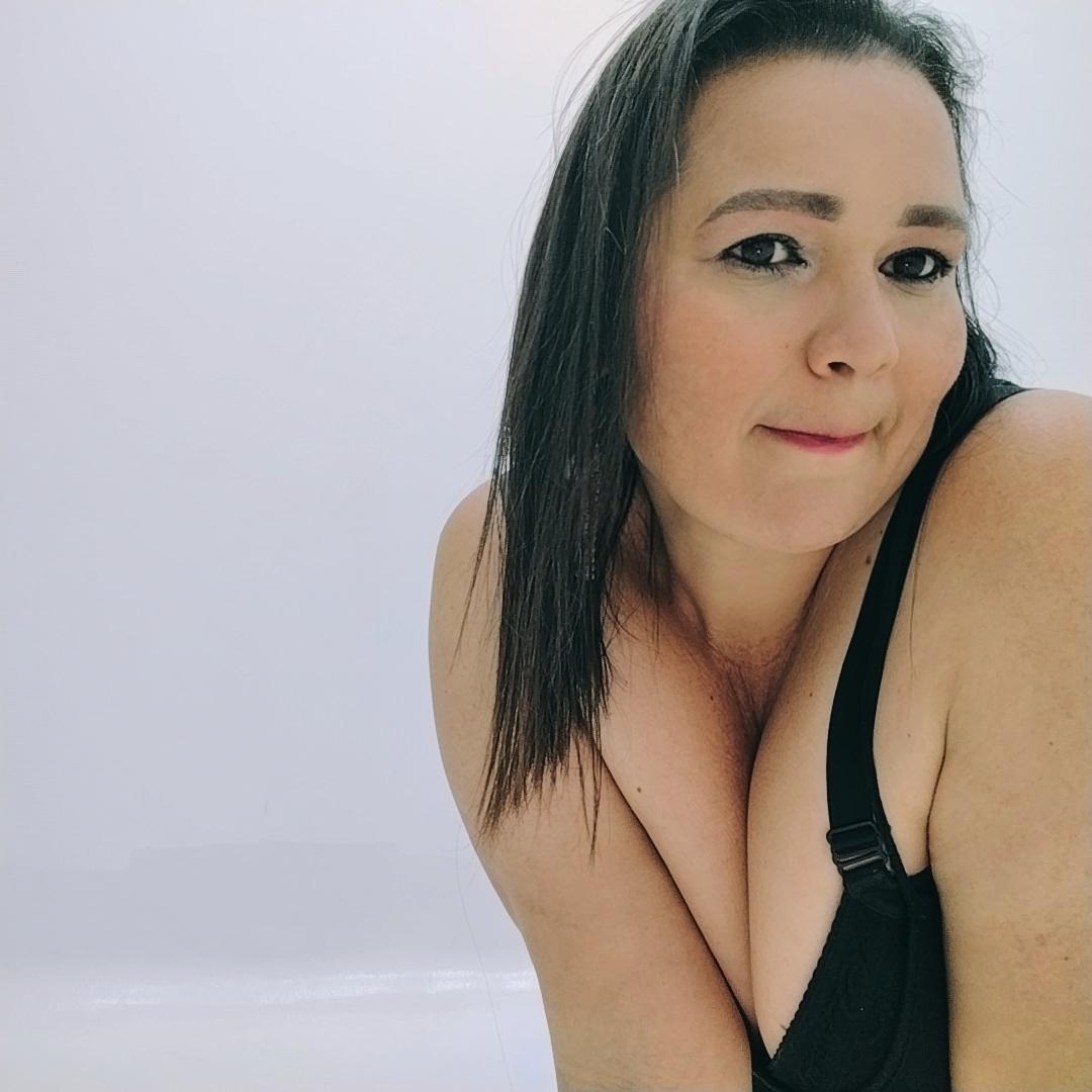 webcam model JackyMiller from XloveCam webcam model JackyMiller from XloveCam