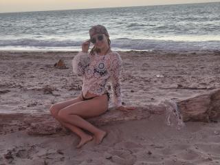 SarahRousen Blowjob XXX Cams - Photo 20/21