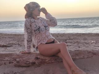 SarahRousen Blowjob XXX Cams - Photo 19/21