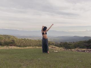 AliceFirek Webcam Porno Live - Photo 7/21