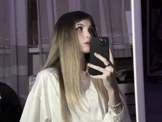 LauraleePenderel Image Gallery