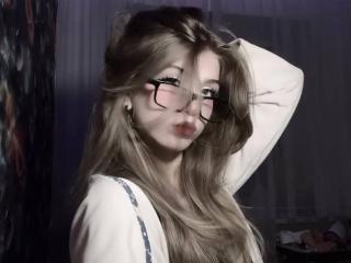 LauraleePenderel Image Gallery