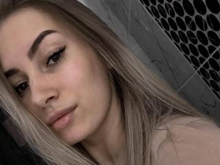 LesliSaberi Anal en Webcam Live - Photo 7/12