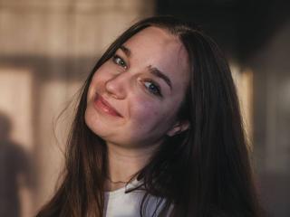 ReynaGueningsman Sex Brunette - Photo 4/7