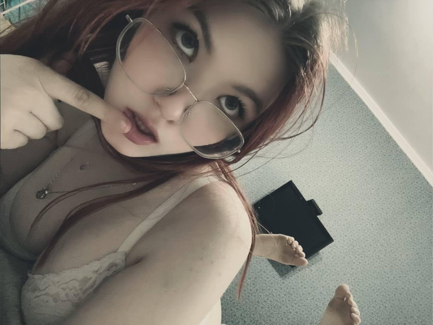 webcam model MargSeyler from XloveCam webcam model MargSeyler from XloveCam