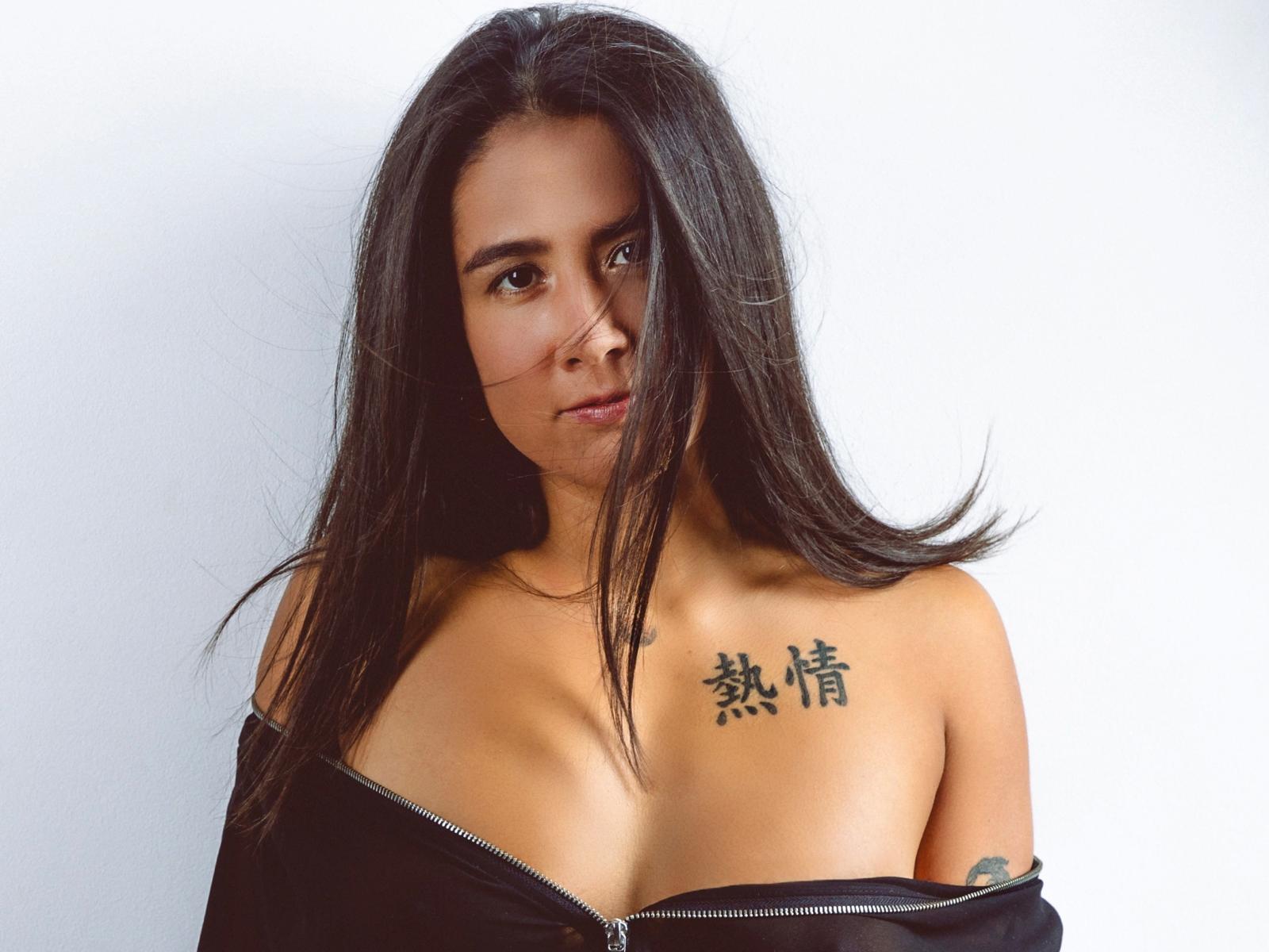 Maria-Orenda-hot
