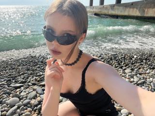 CheliaFloerke Webcam Sex Direct - Photo 5/9