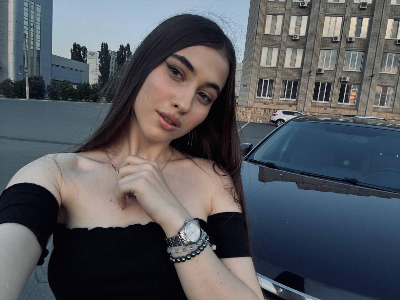 webcam model LateshaLuckenbaugh from XloveCam webcam model LateshaLuckenbaugh from XloveCam