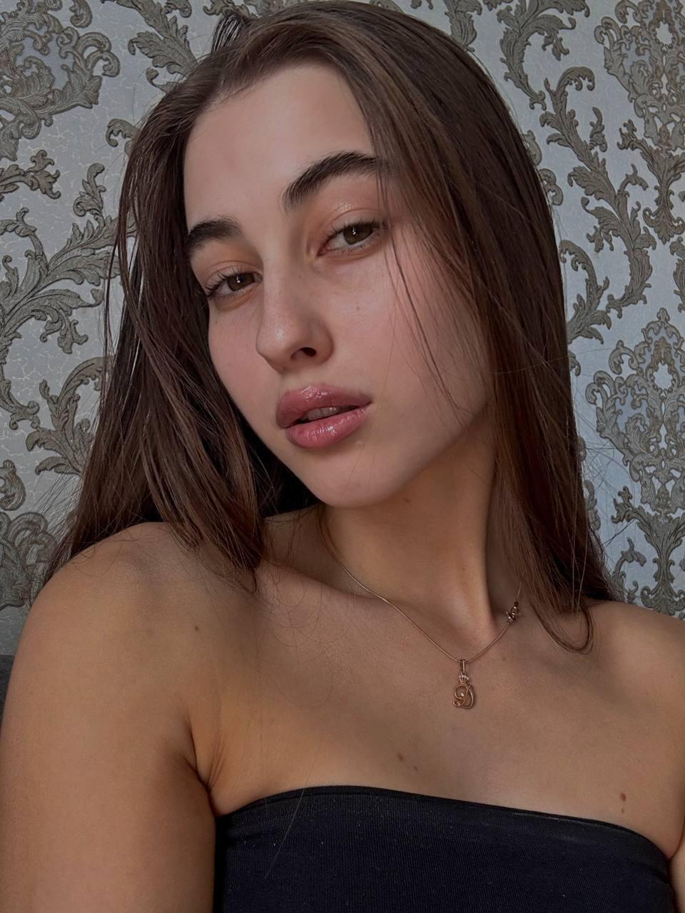 webcam model LateshaLuckenbaugh from XloveCam webcam model LateshaLuckenbaugh from XloveCam