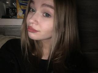 AnnamaeSvehla Webcam Porno Live - Photo 8/12