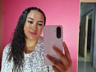 SoftLatina Blowjob XXX Cams - Photo 20/21