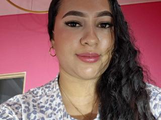 SoftLatina Blowjob XXX Cams - Photo 14/21