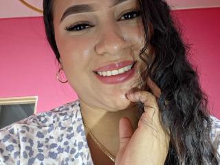 SoftLatina Blowjob XXX Cams - Photo 10/21