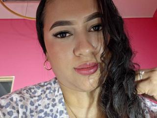 SoftLatina Blowjob XXX Cams - Photo 9/21