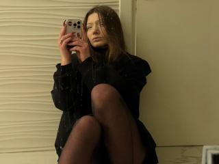 AngiePlassmeyer Webcam Porno Live - Photo 14/21