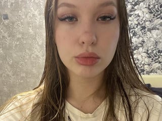 Watch DonetteJanick Live on XLoveCam