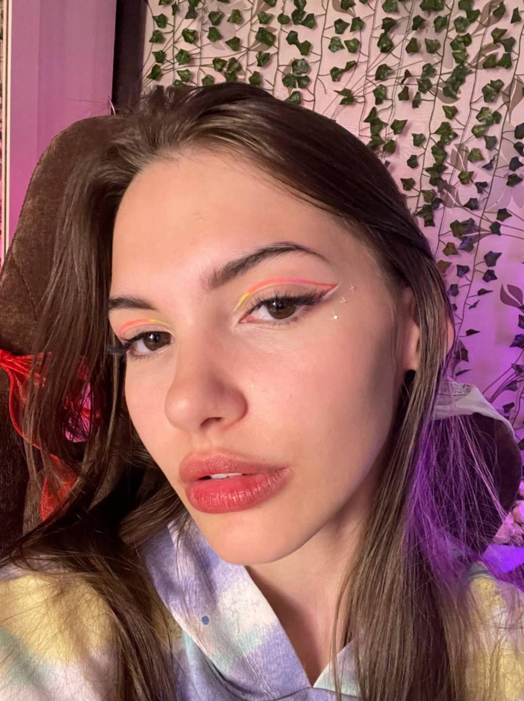 webcam model VondaBojko from XloveCam webcam model VondaBojko from XloveCam